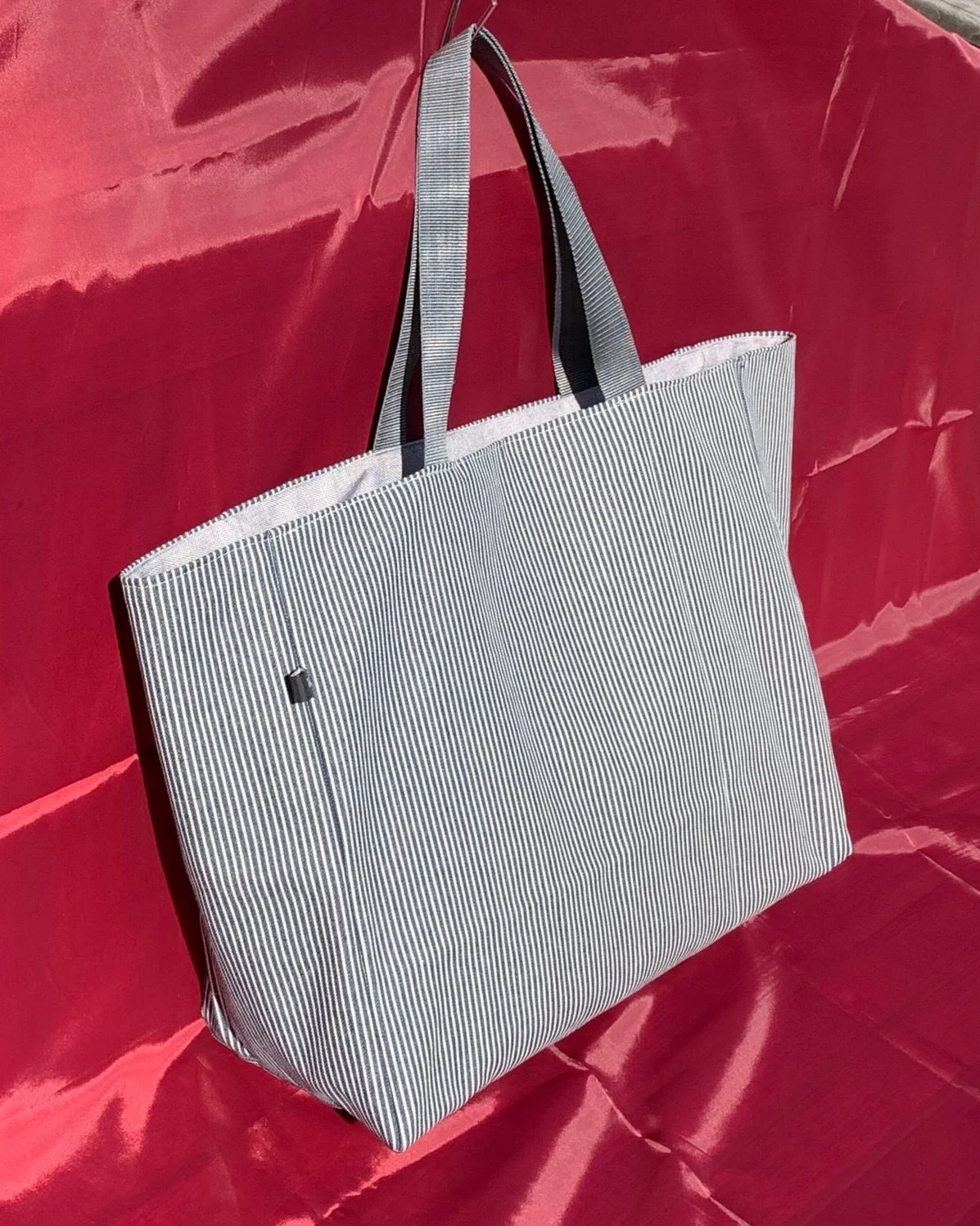 FADD2AB7-BFBD-45C9-9F41-498F608946D2