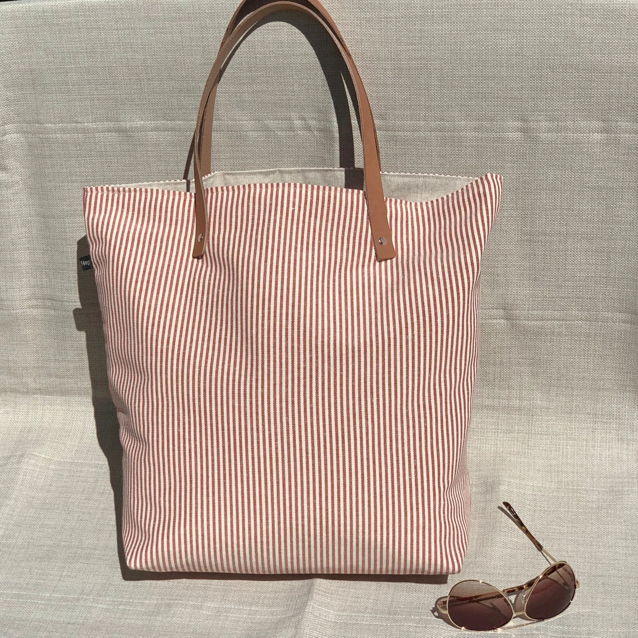 9F51A801-3B9C-4035-A15D-CBB4EBC8811F