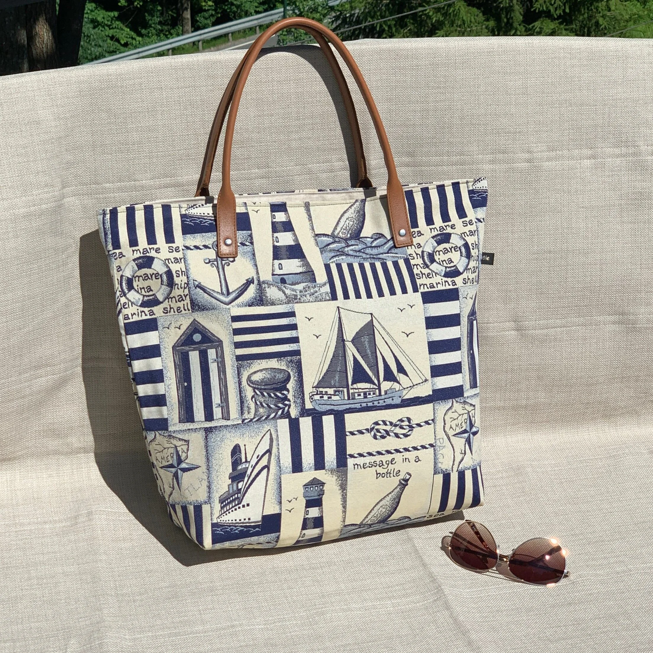 0DA2F4DB-956B-4778-A767-CB570D500289