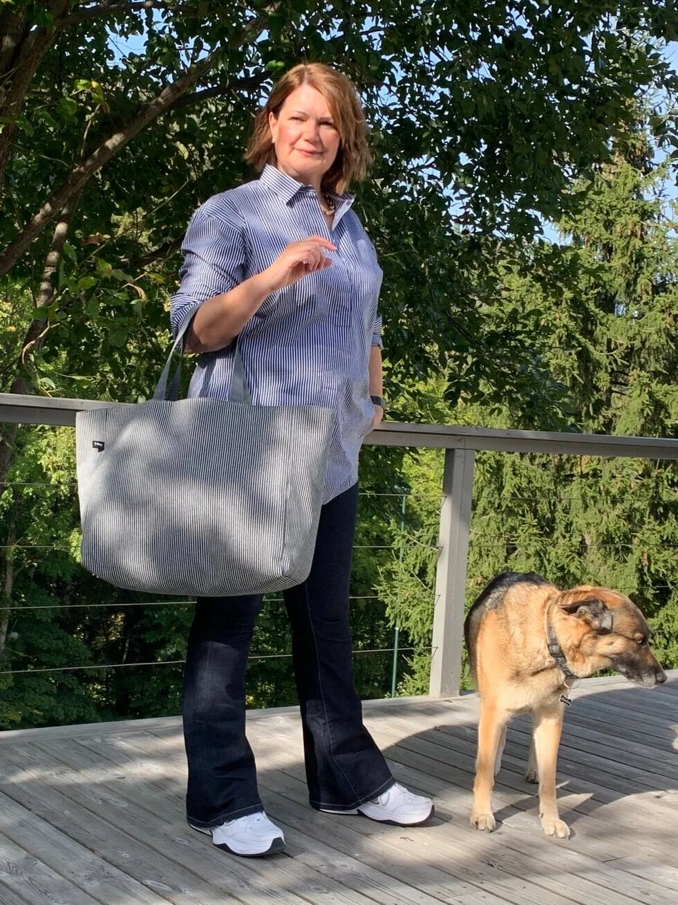 Outfits with the Blue Whale shopper