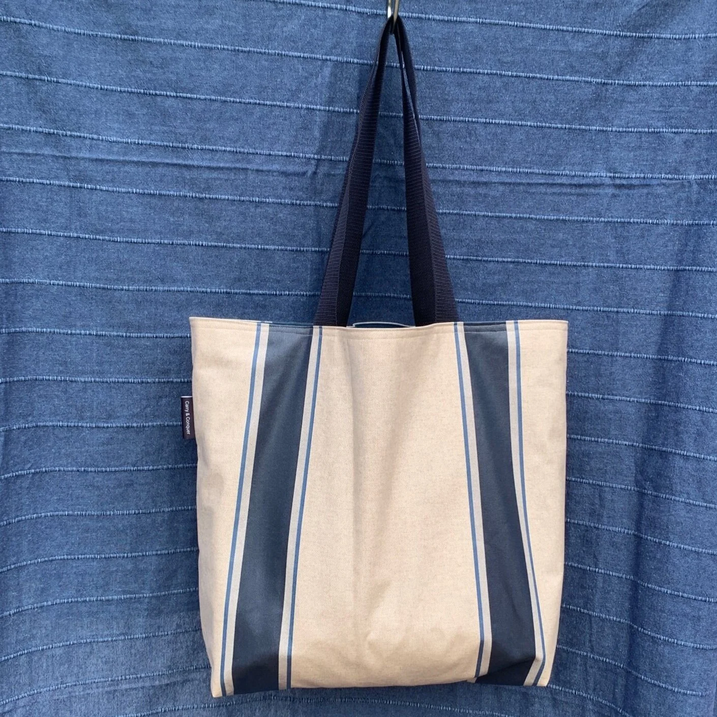 5CB79767-22A8-4CCB-B5AD-33201314C893