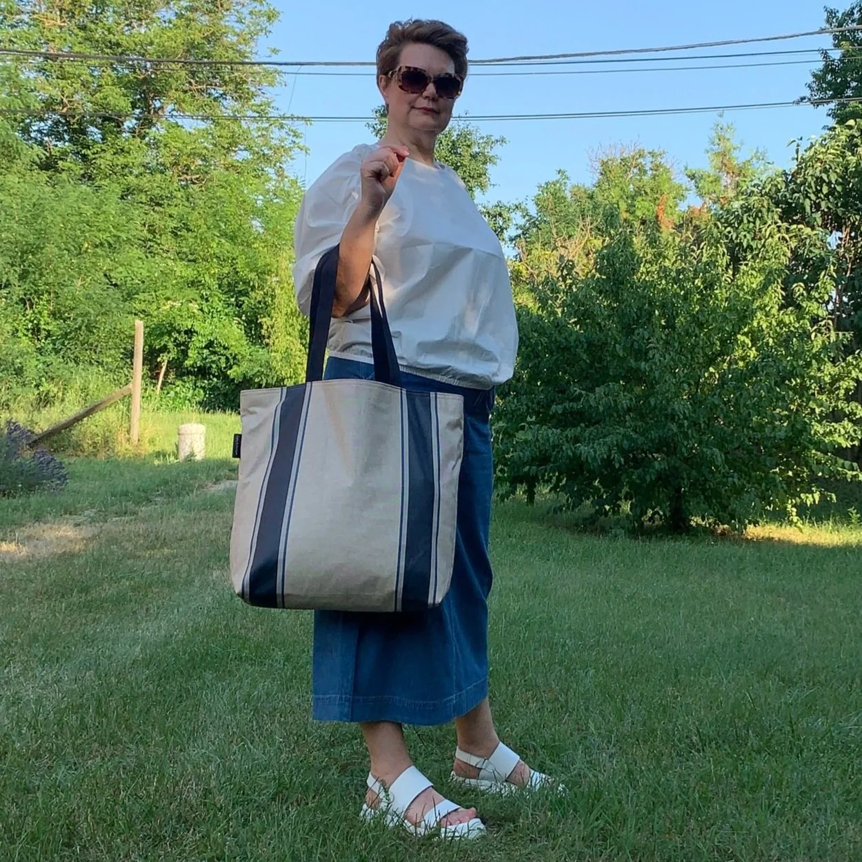 233391B6-F123-41DF-92A1-D7504EC1848E