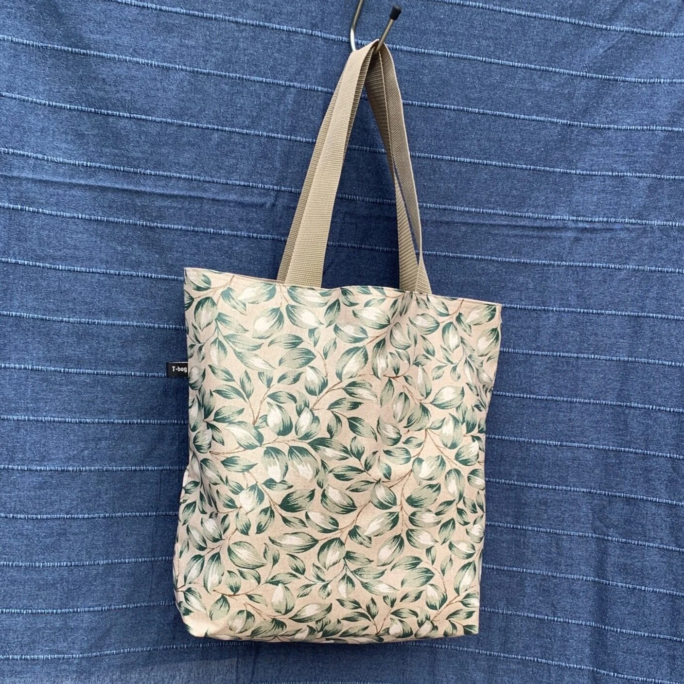 6E0AF31F-B79F-4481-8F24-D28278FFF04D