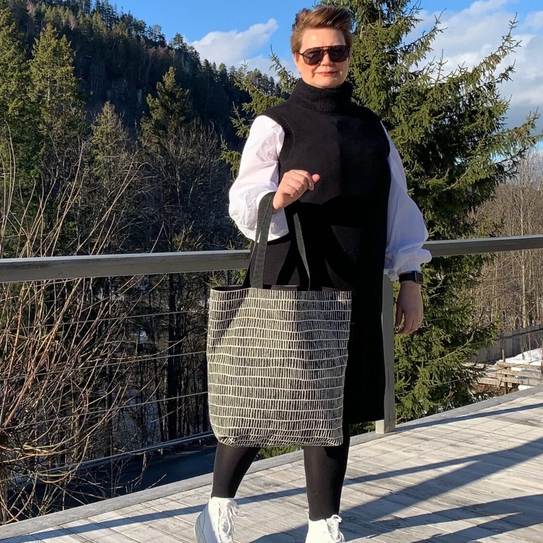 EA942C14-EF4B-4134-A8B6-599D4BF35880