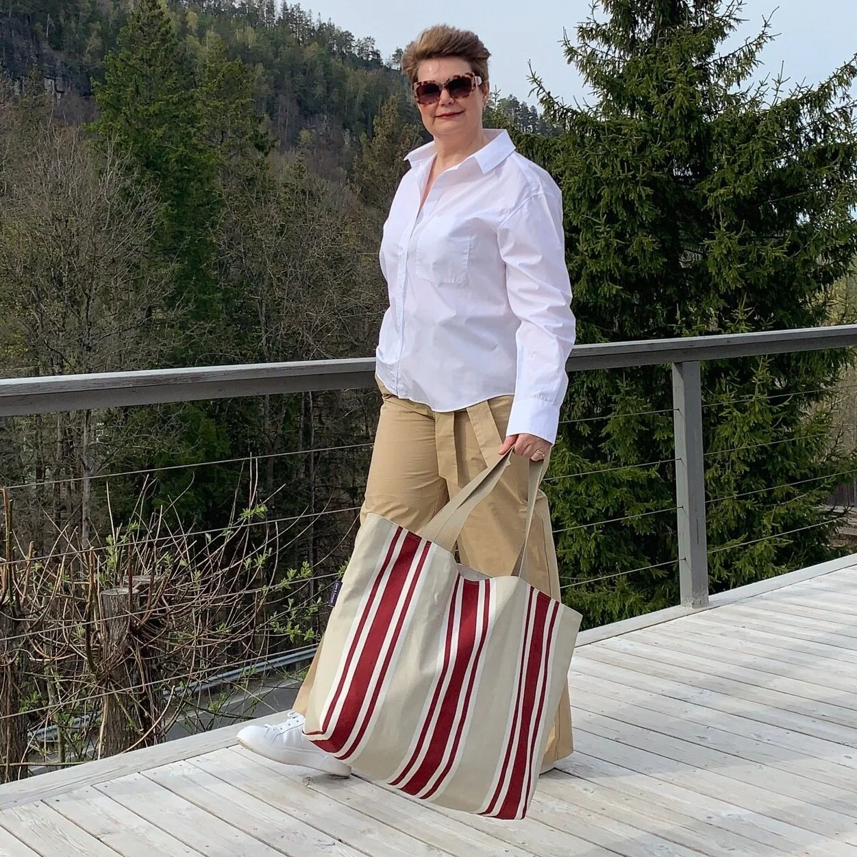 D732B0FF-AB6C-41B4-8753-3680A1126CB4