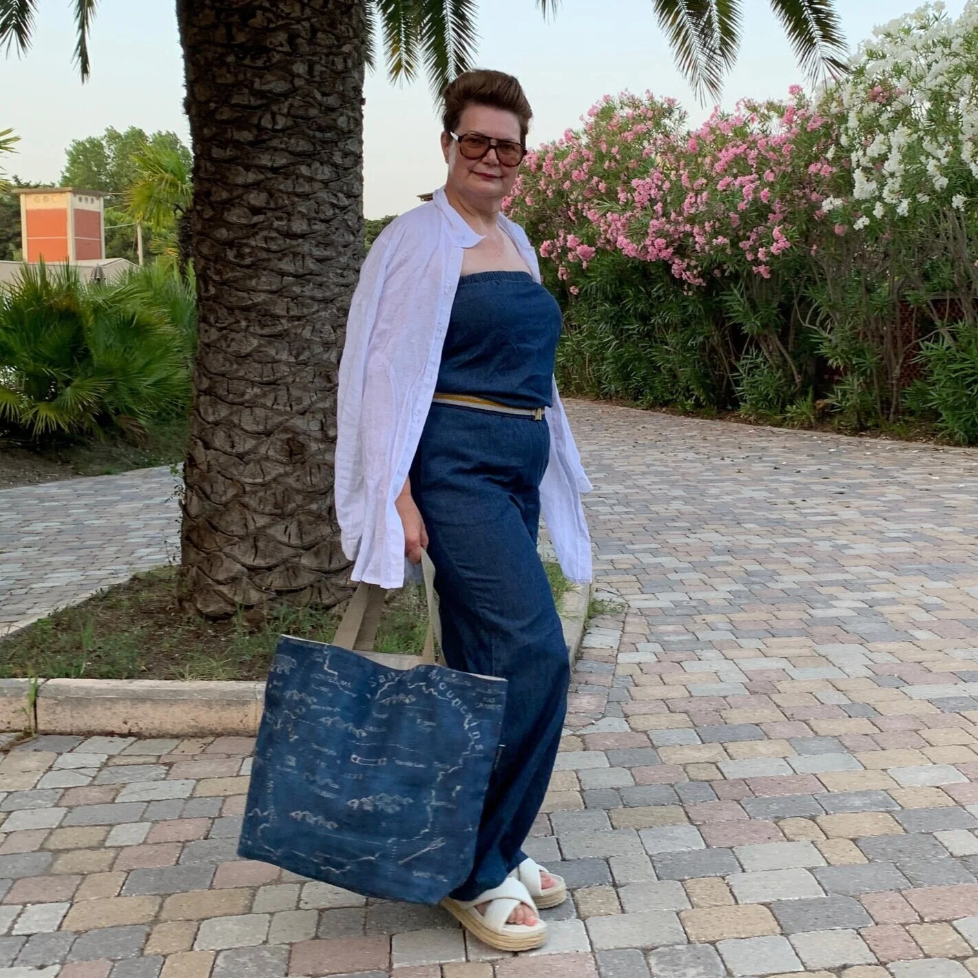 7CC59E1E-4CEE-48A7-9F61-CDED3D25487B