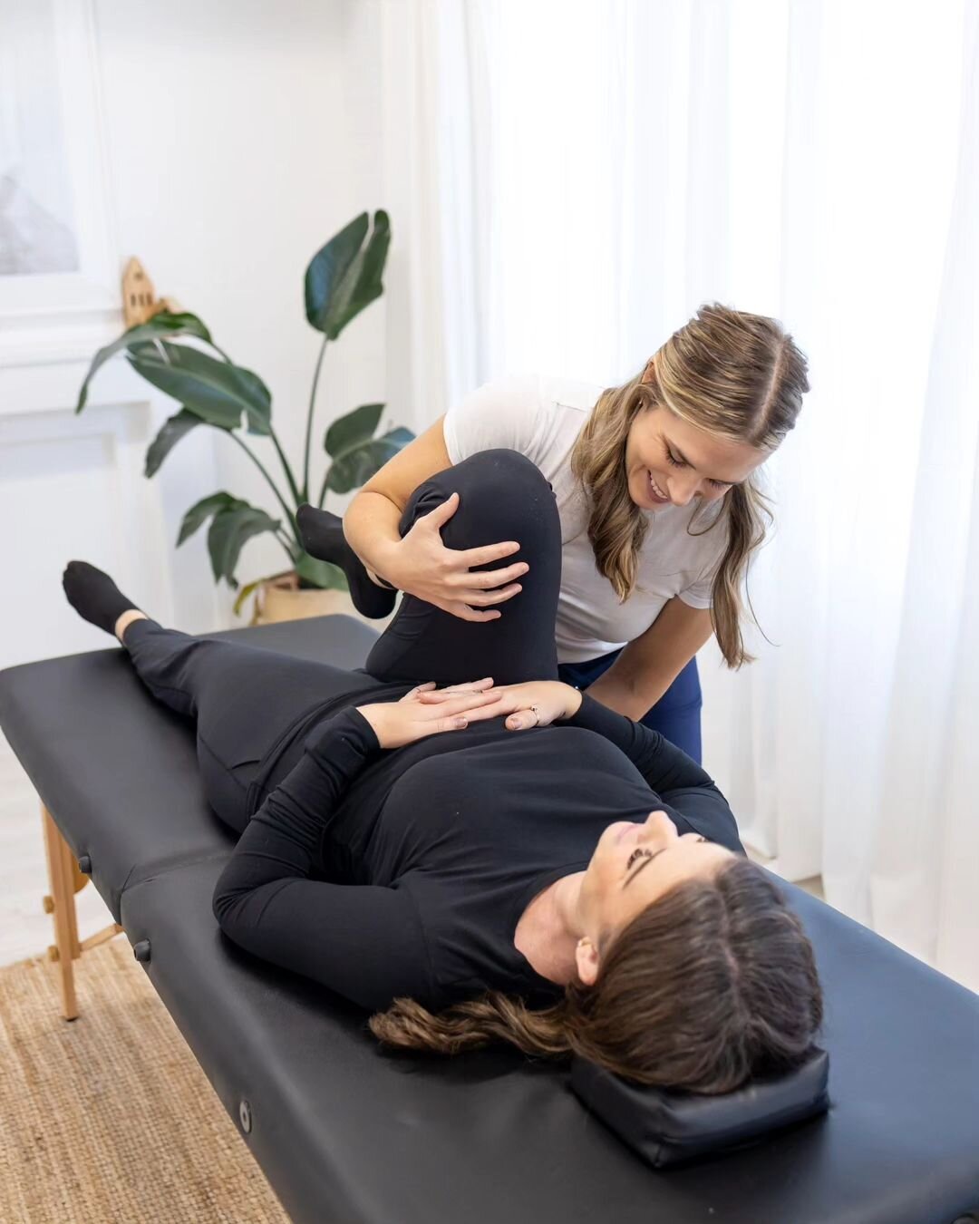 New branding photos for an osteopath @ashleypehar

I love how this session turned out and so did the client! Here's what she had to say: 

&quot;I recently booked Marta for a mini-branding photoshoot and she was fabulous from start to finish. From th