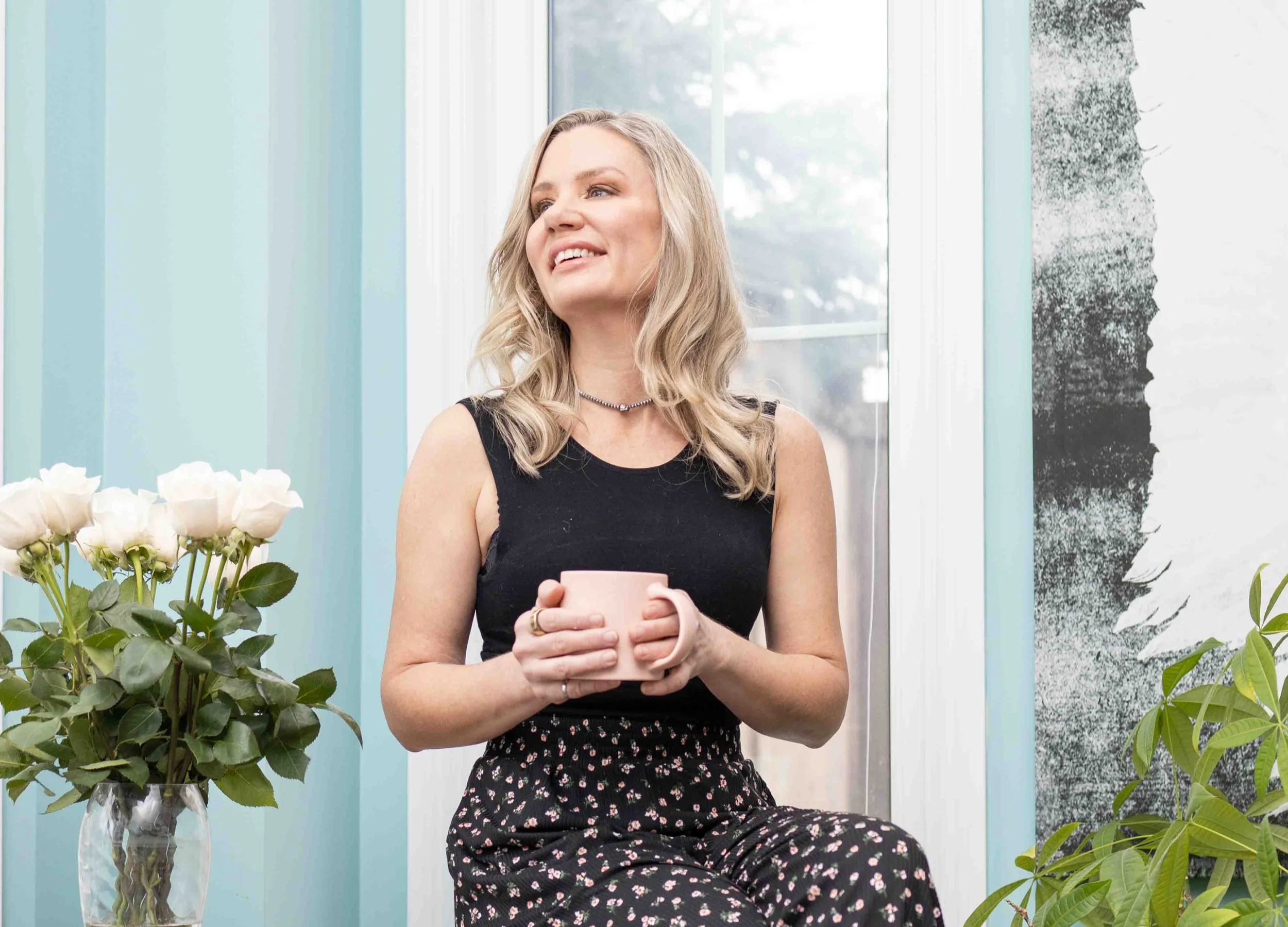  THE DIFFERENCE BETWEEN HEADSHOT AND BRANDING PHOTOS 