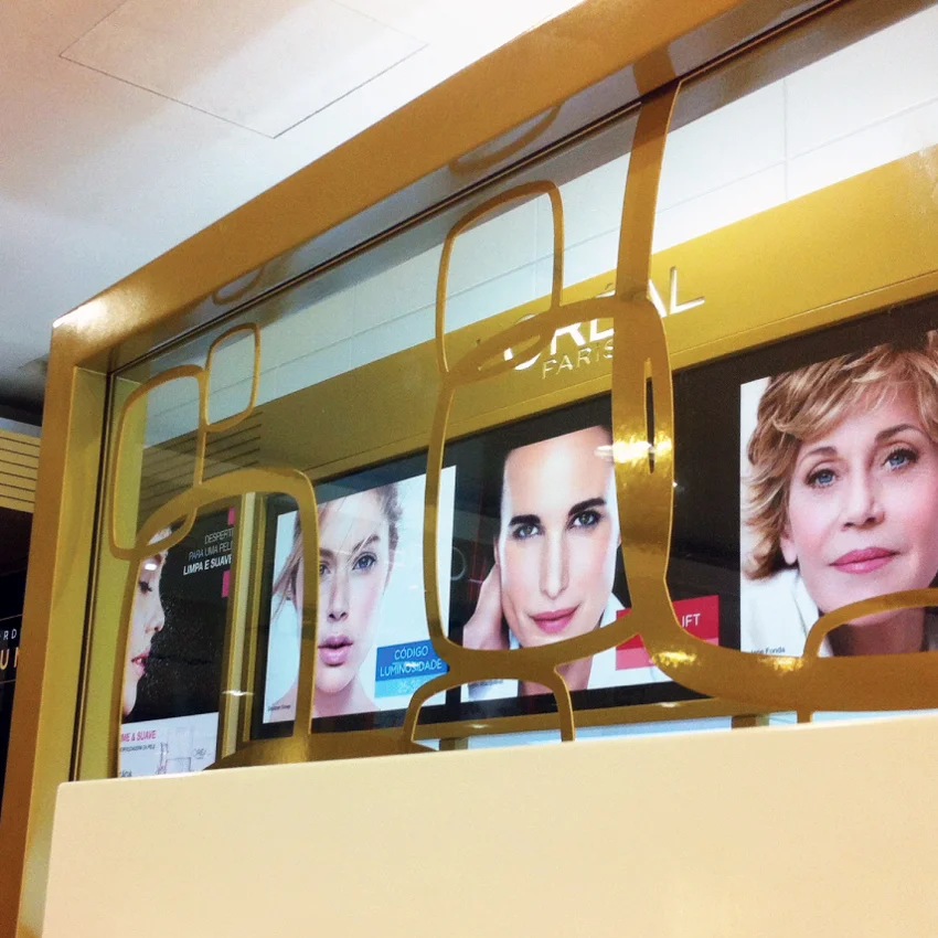 Stand_LorealMaybellineEssie-ECI-Gaia_06.jpg