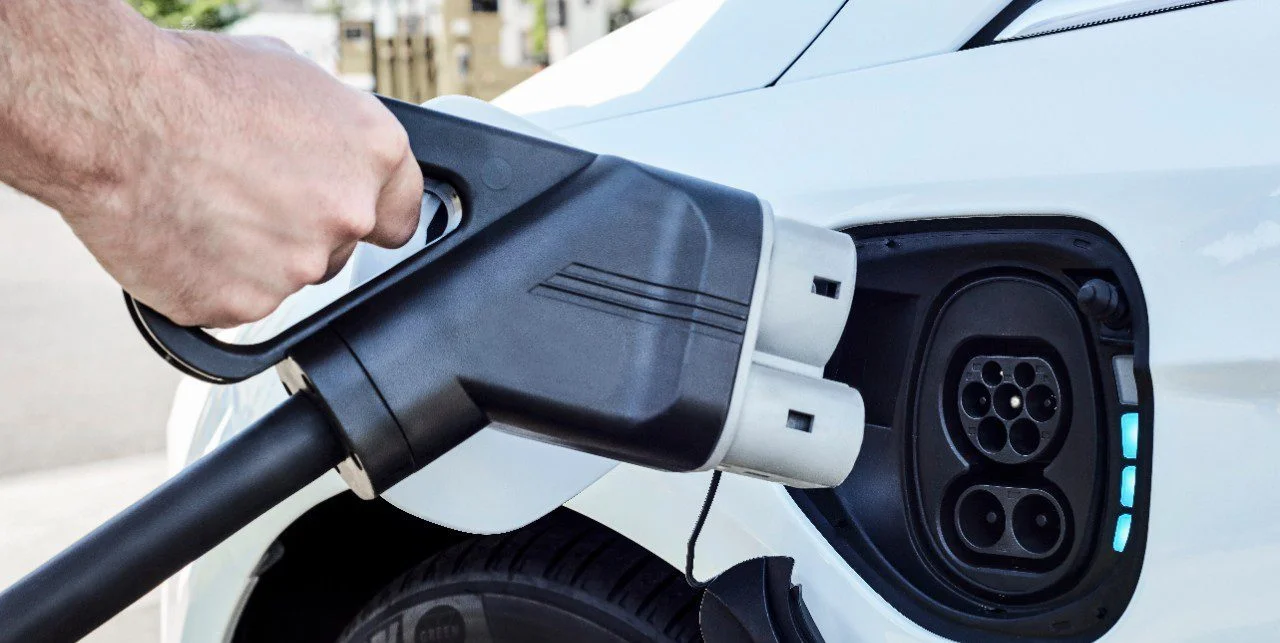 ev-charging-e1508441311916.jpg