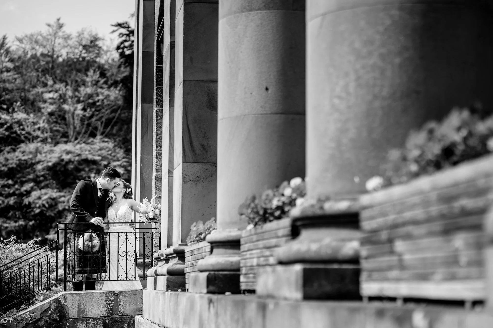 Wedding Photographer Edinburgh-263.jpg