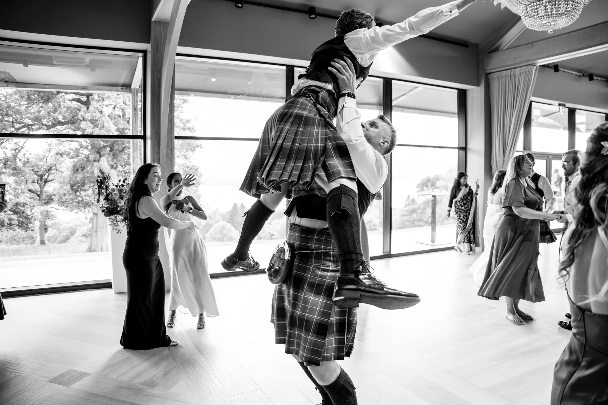 Wedding Photographer Edinburgh-256.jpg