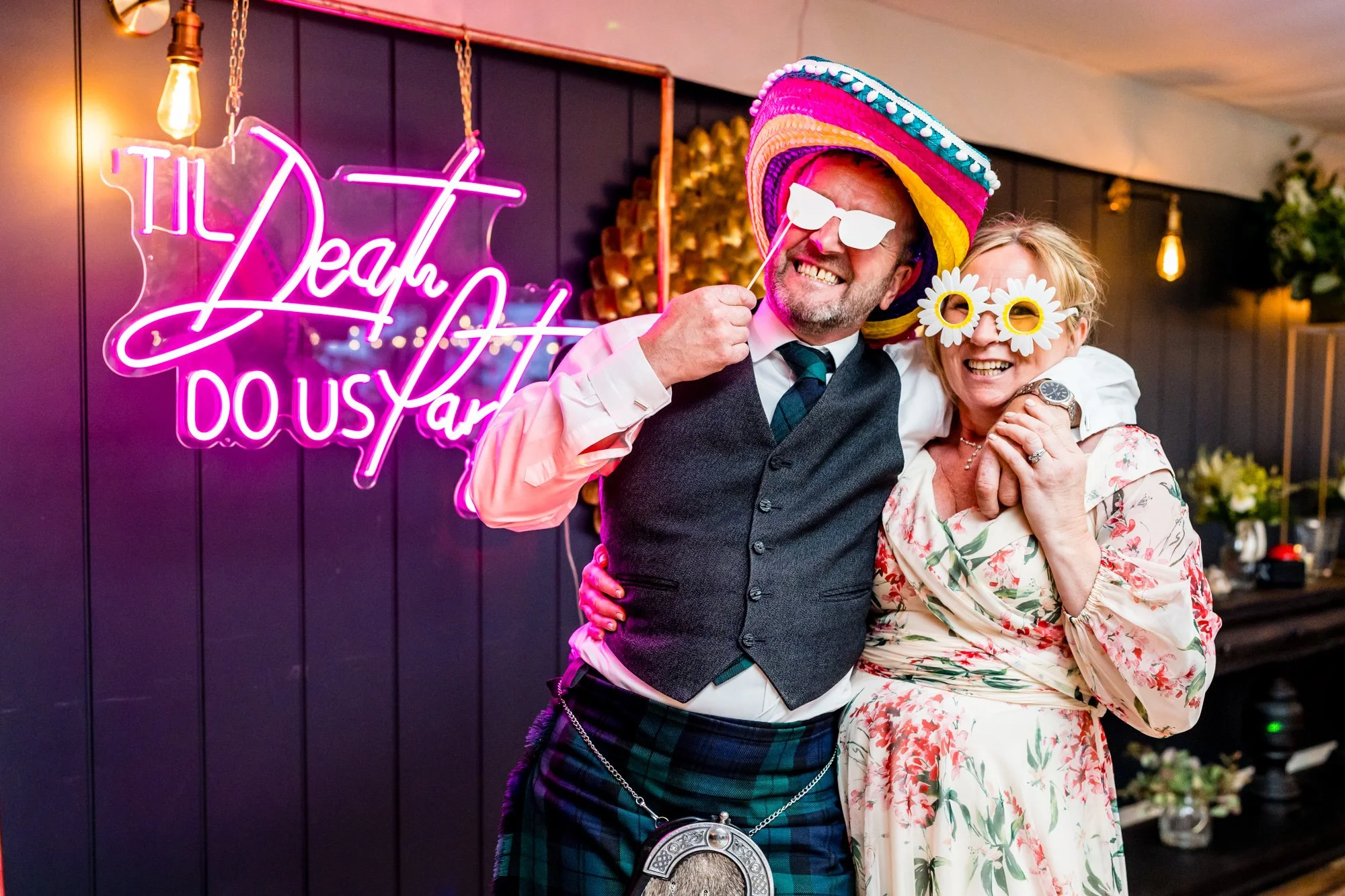 Wedding Photographer Edinburgh-064.jpg