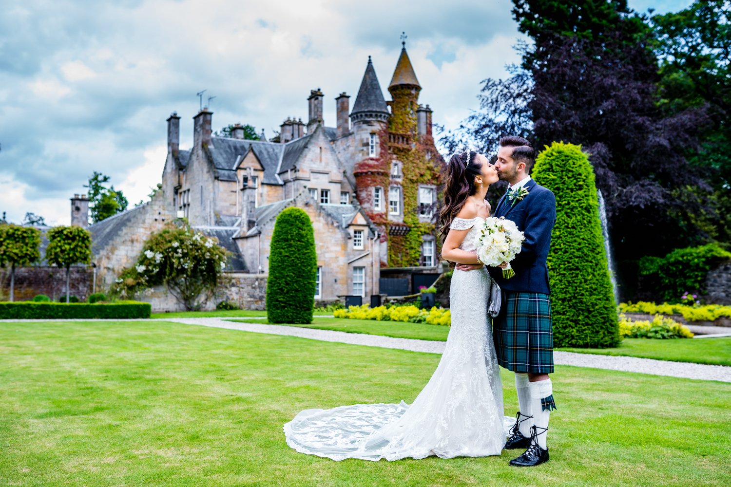 Carlowrie Castle Wedding-80.jpg