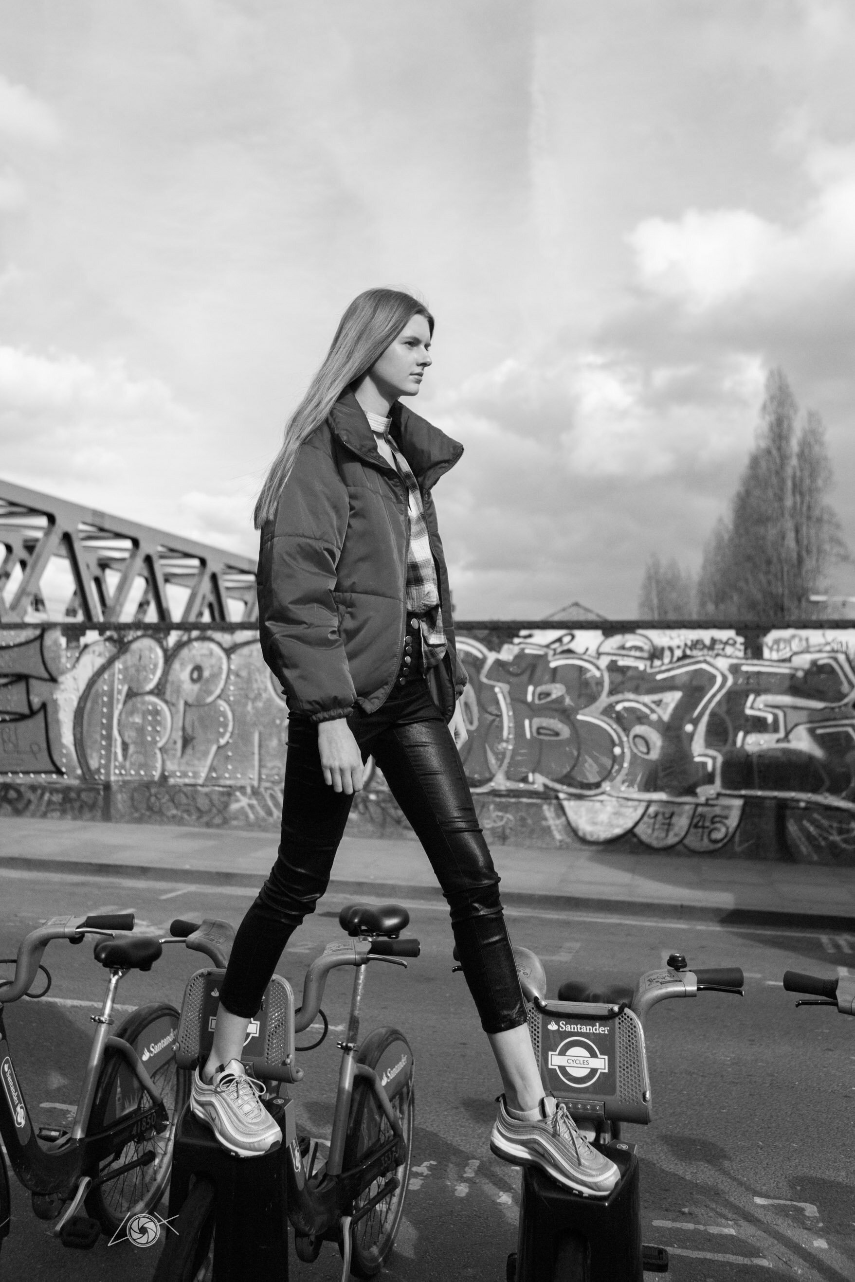 479A9973-Edit-EditLOXPHOTOGRAPHYBW.jpg