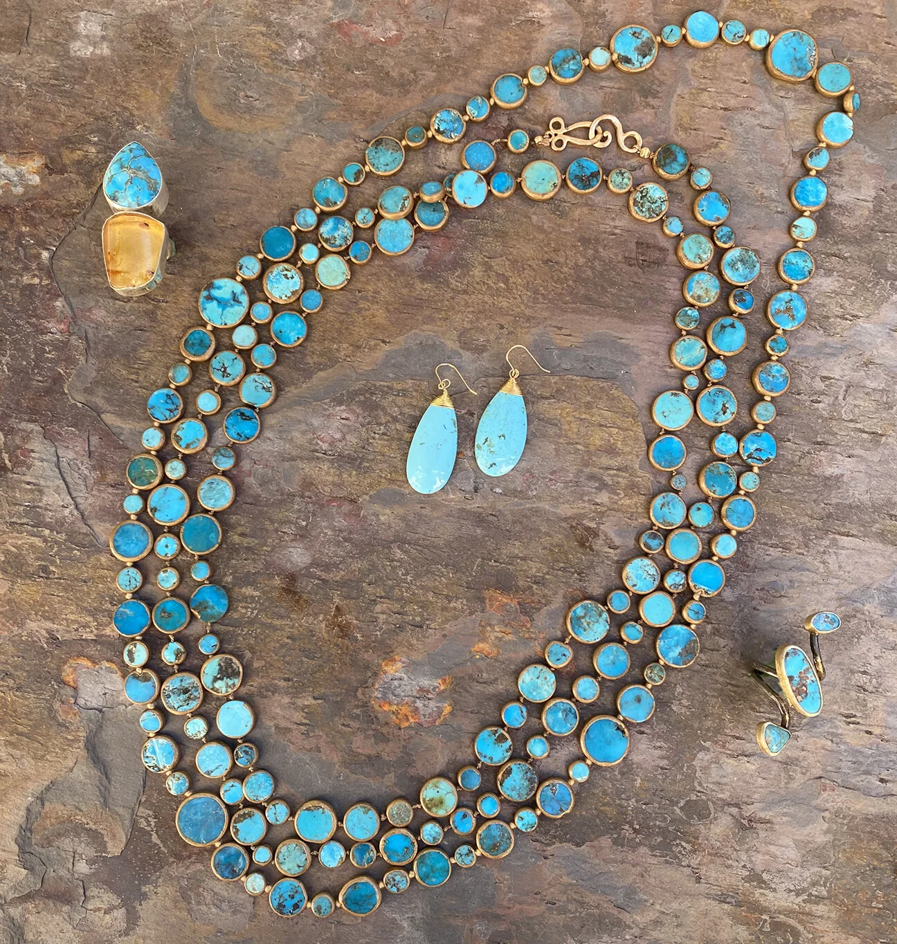 Turquoise Circle Necklace Starting at 34”  rev$148.jpg