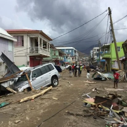 dominica.jpg