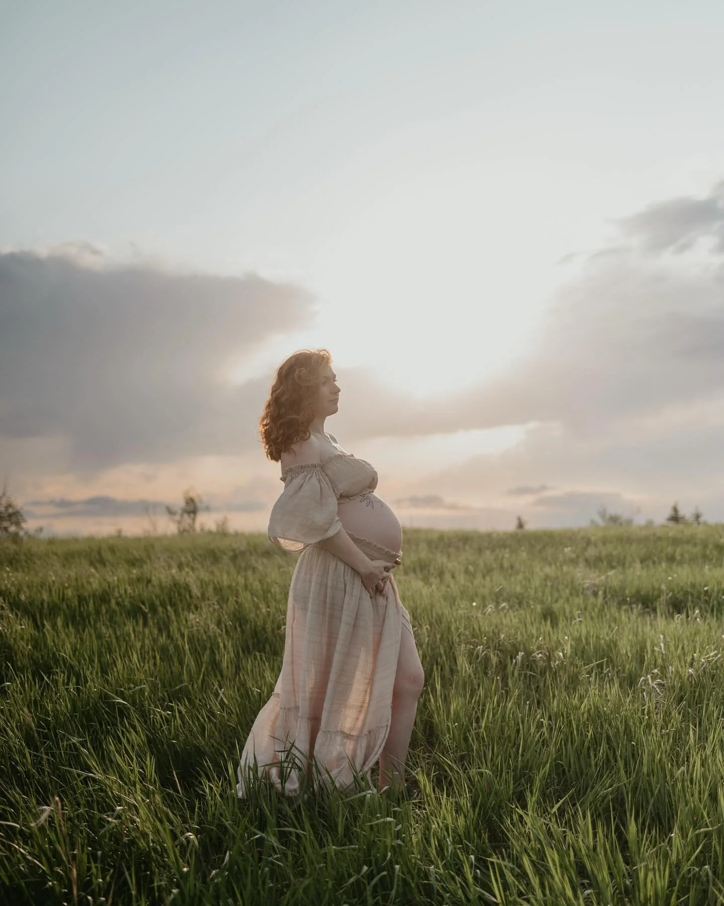 When you wander the wide open space together and watch as a love story unfolds. The soft touch. The connection. The delicate moments. &hearts;️