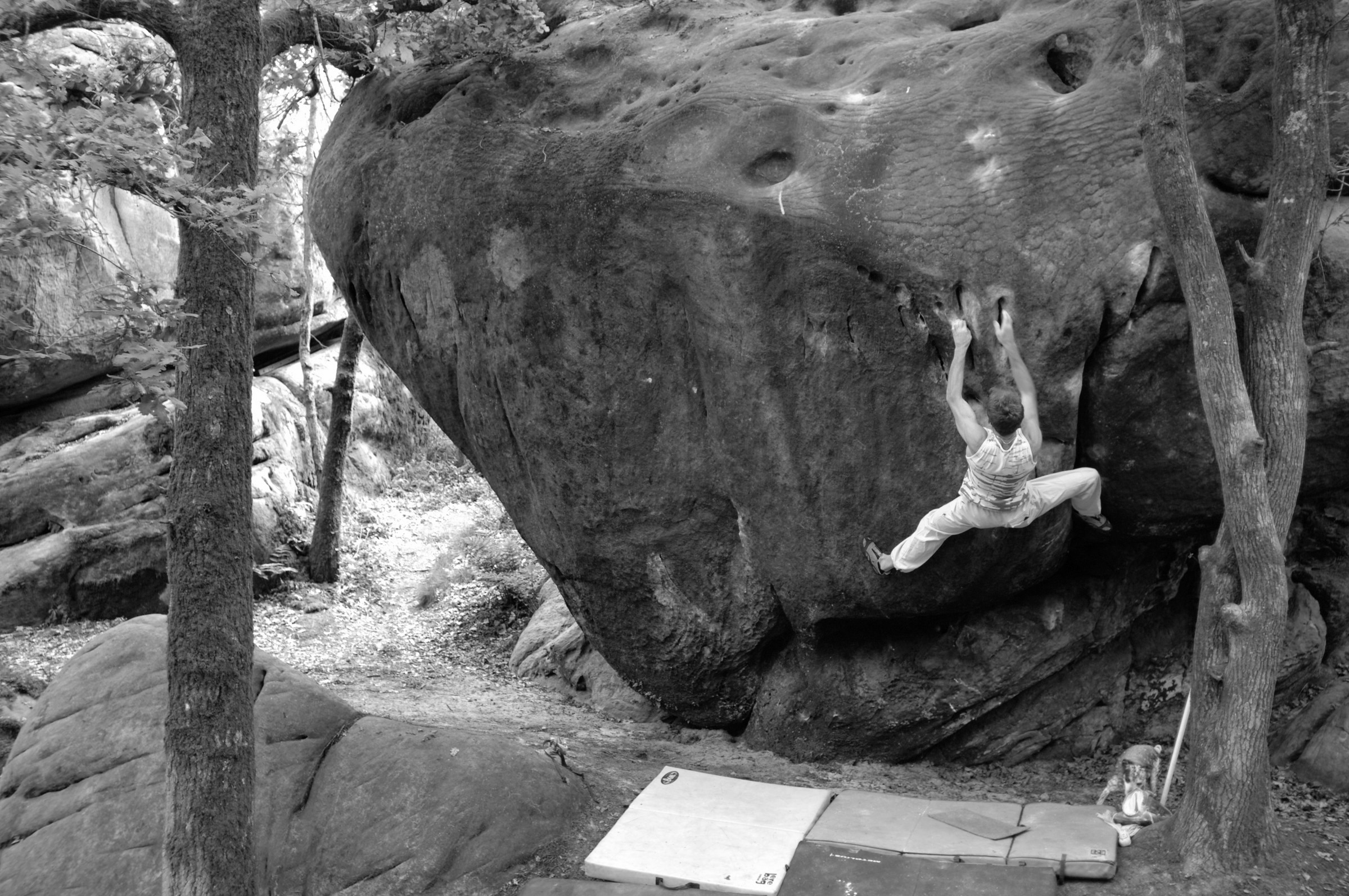 La Bassine, Puiselet Font 7c (V9) Photo Aurore Godoffe