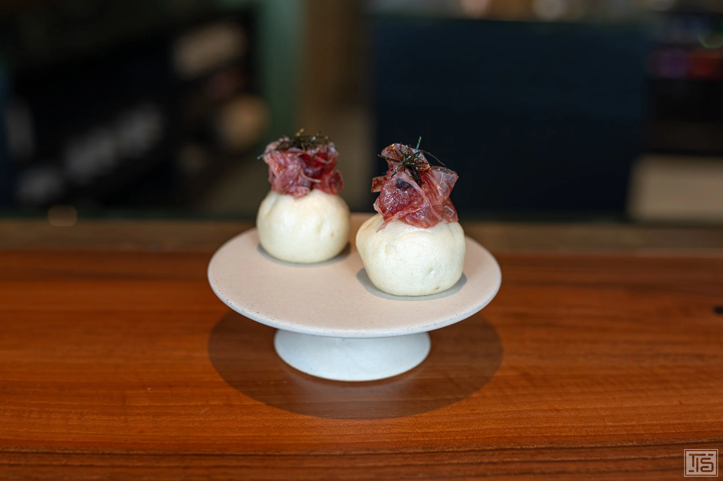 Bao mit Rinderbrust und getrocknetem Wagyu-Rind, The Counter Zürich