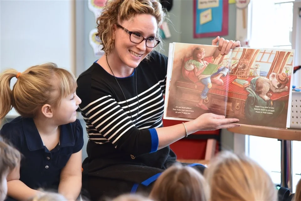 Elizabeth Lorayne reading at Shore Country Day School in Beverly, MA