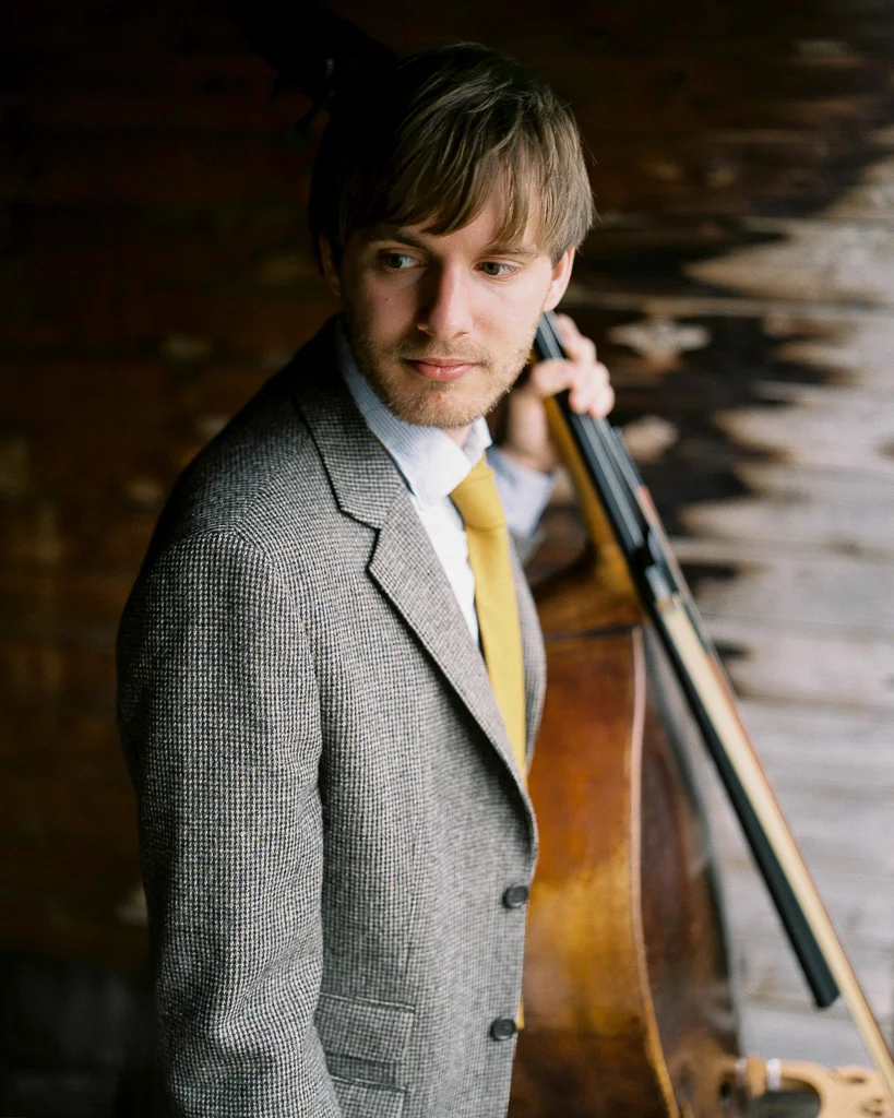 Gregor Aufmesser by Theresa Pewal