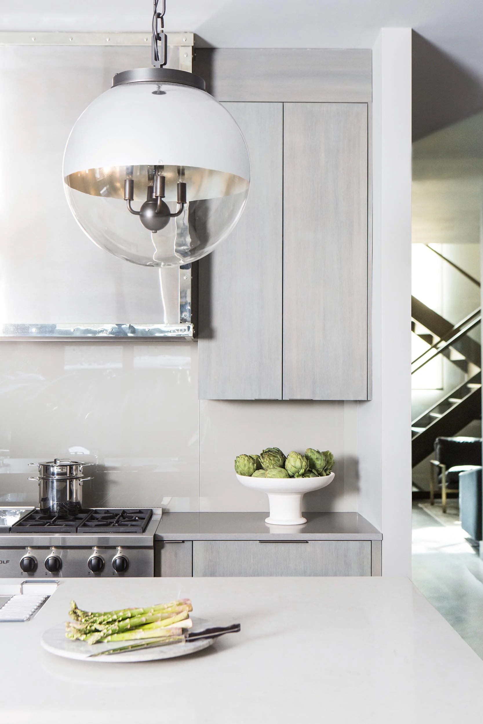 Leo_Designs_Chicago_interior_design_Chicago_Roscoe2.jpg
