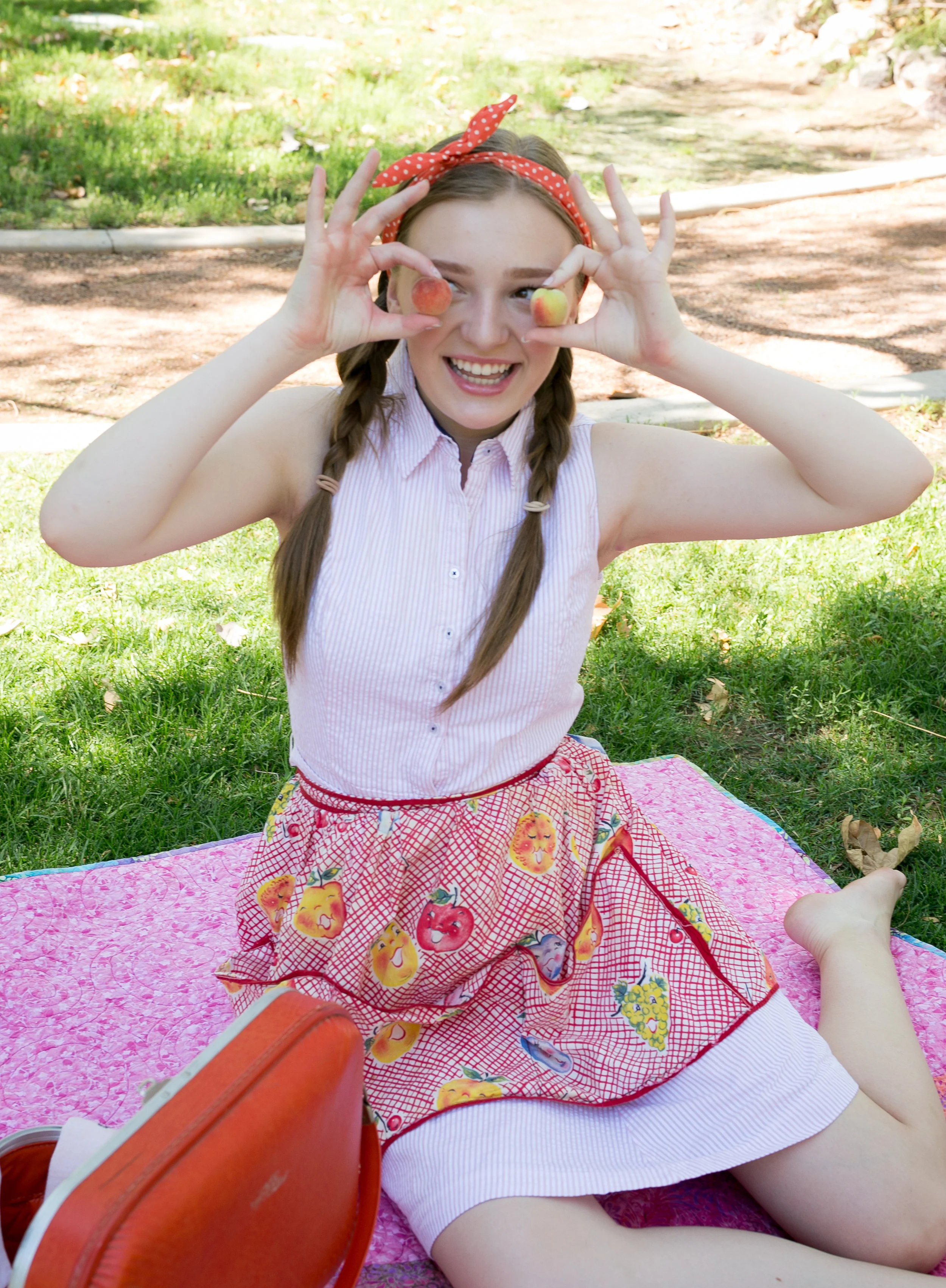 This was the second time I worked with Sarah D and she is a peach! (get it??!!)