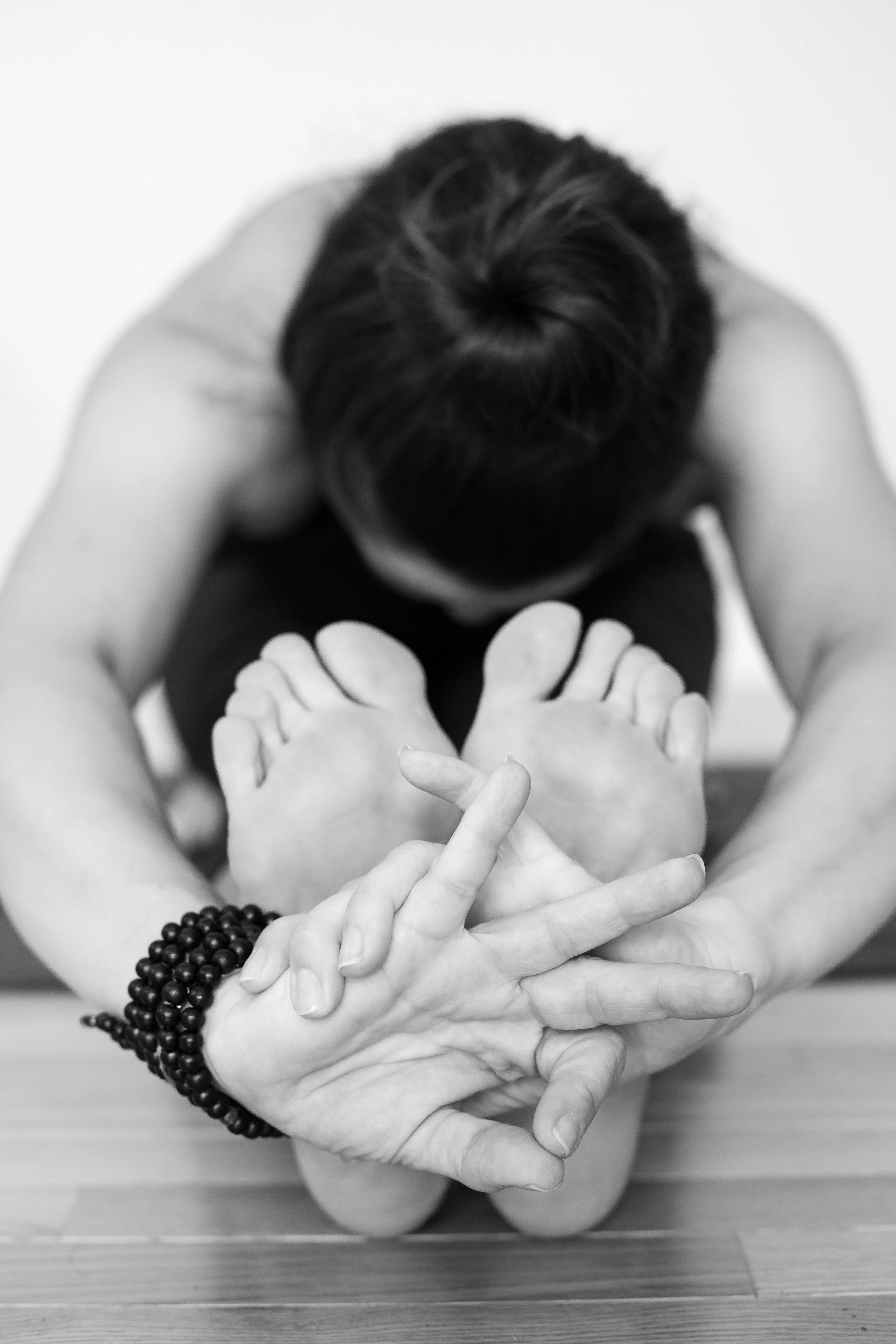 WhitneyKormanYoga b-w-77.jpg