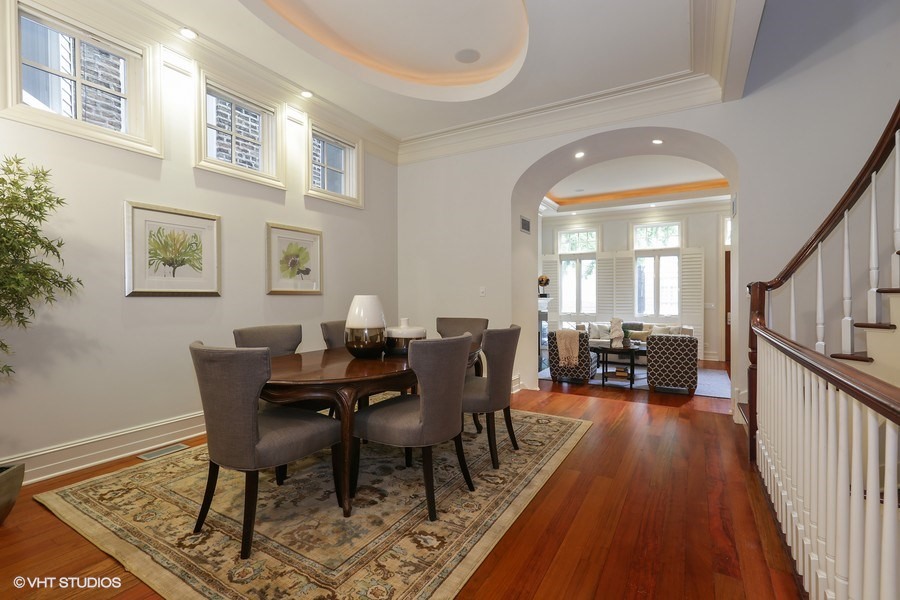 06_728WestMelroseSt_369_DiningArea_LowRes.jpg