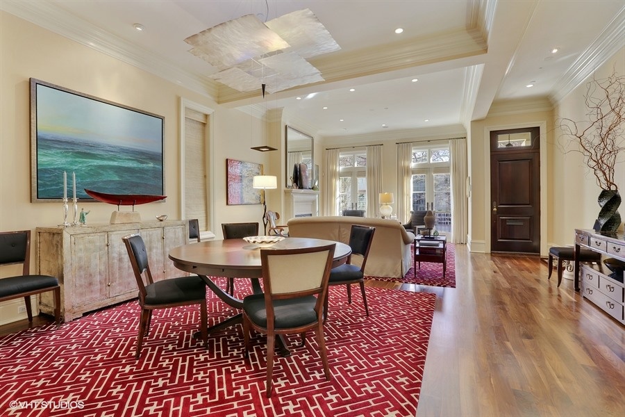 03_1914NorthBurlingSt_2_DiningRoom_LowRes.jpg