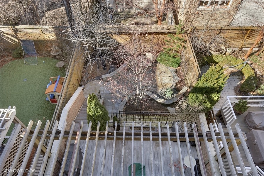 30_1914NorthBurlingSt_26_BackYard_LowRes.jpg