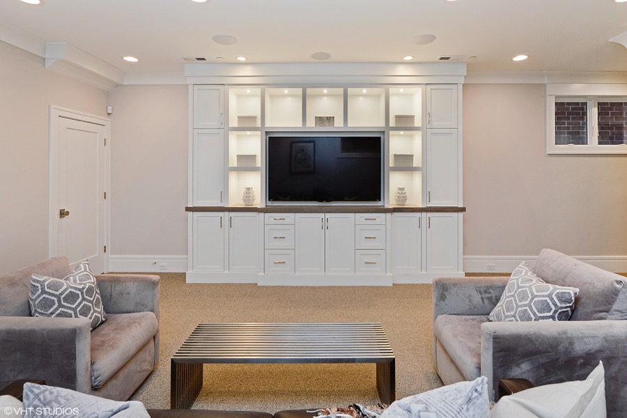 20_2138NSeminaryAve_163002_LowerLevel_HiRes.jpg