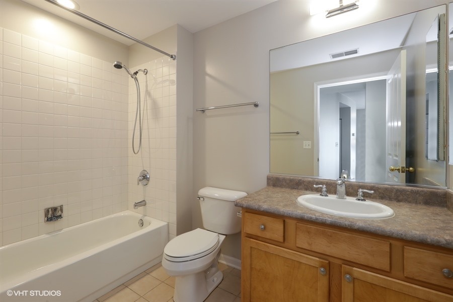11_343WOLDTOWNCourt_Unit503_8_Bathroom_LowRes.jpg