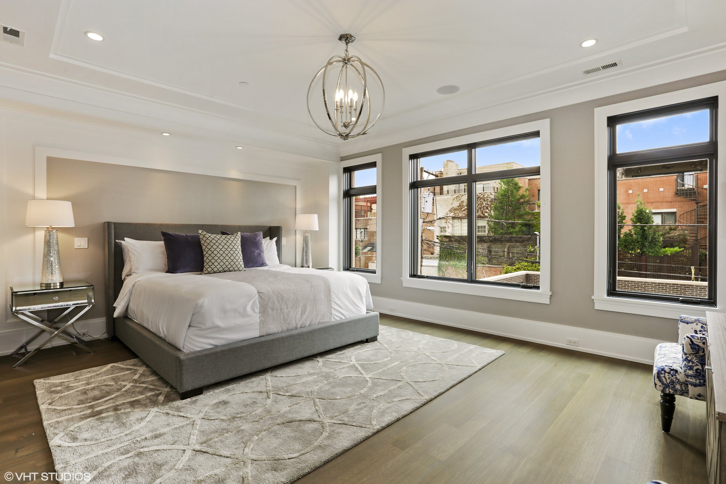 18_2116NorthMagnoliaAve_14_MasterBedroom_HiRes.jpg