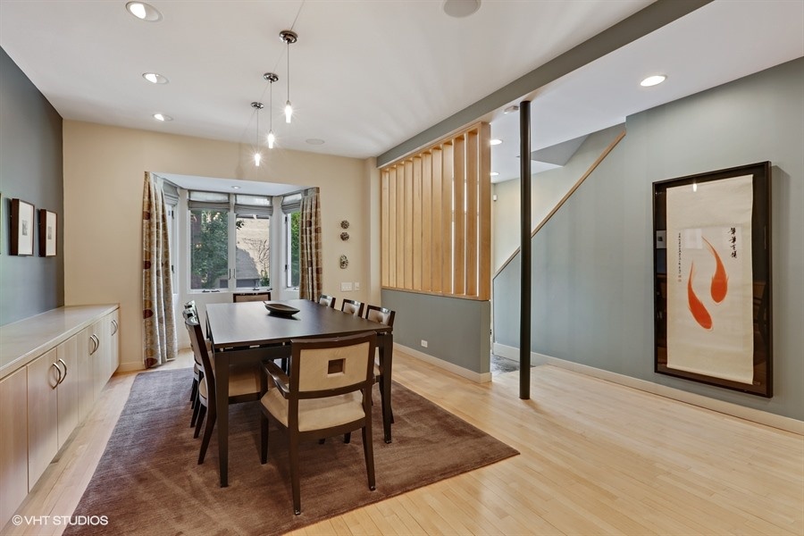 09_2757NKenmoreAvenue_369001_DiningRoom_LowRes.jpg