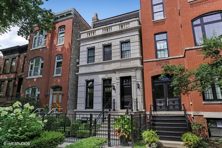 34_2030NDaytonStreet_572_FrontView_LowRes.jpg