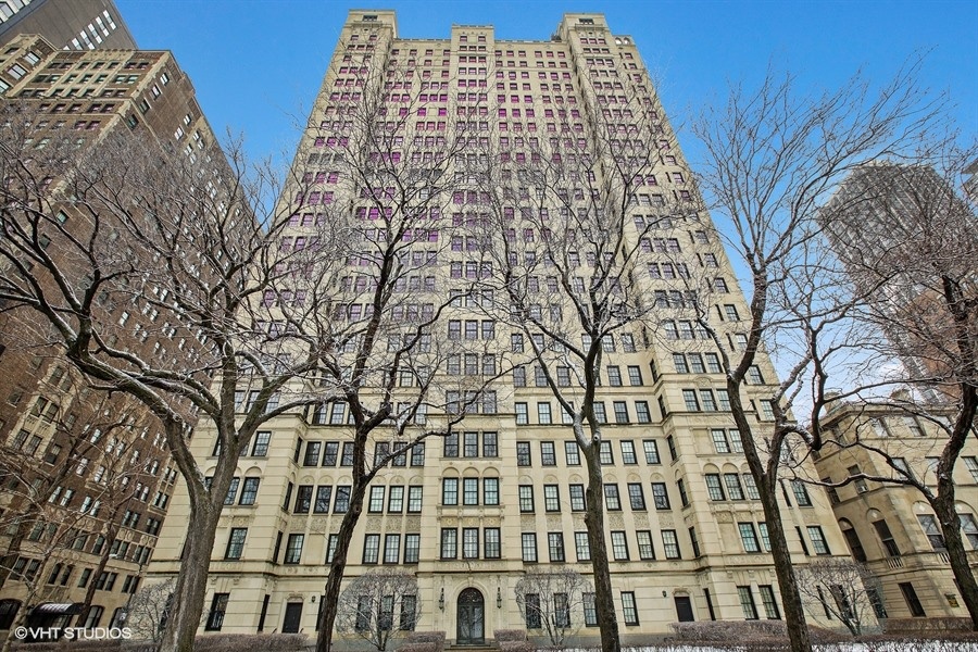 01_1500NLakeShoreDrive_Unit1112B_57_1500NorthLakeShoreDriveExterior_LowRes.jpg