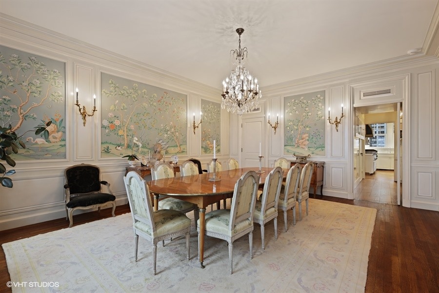 09_1500NLakeShoreDrive_Unit1112B_2_DiningRoom_LowRes.jpg