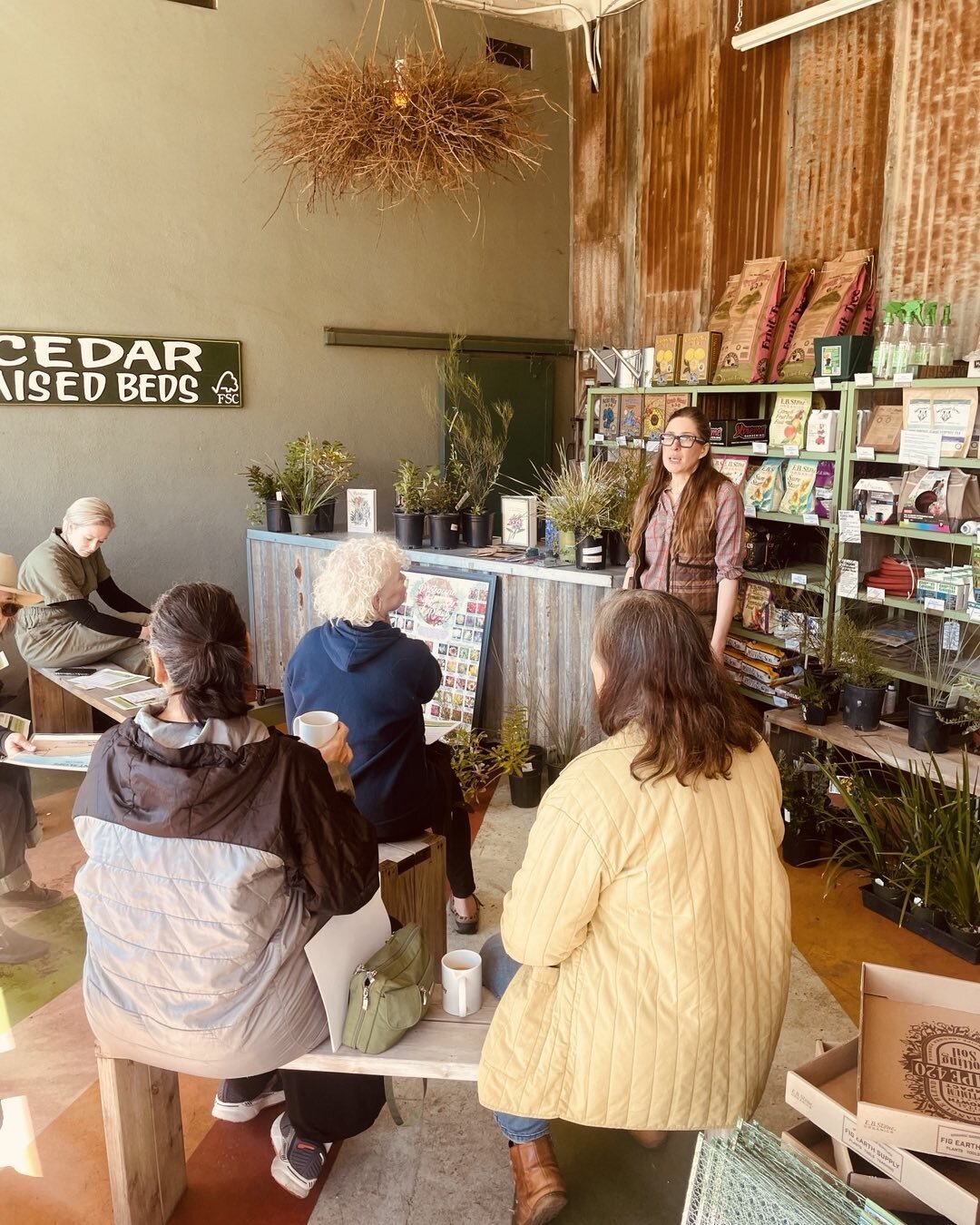 Thanks to @sydneylikethecity for hosting this mornings class, Blending CA &amp; AUS Natives for Low Maintenance Hillsides. Sign up for our newsletter at www.figearthsupply.com to learn about and sign up for future classes!