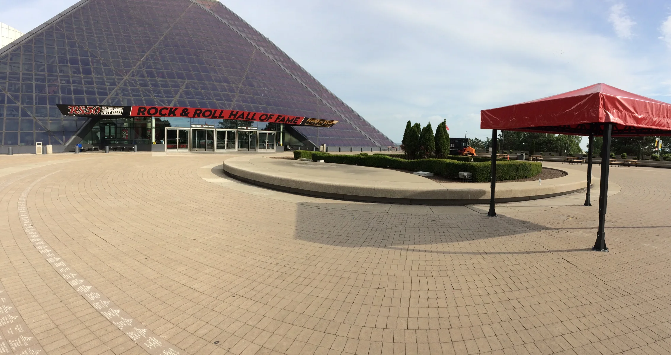 Rock and Roll HOF 2.JPG