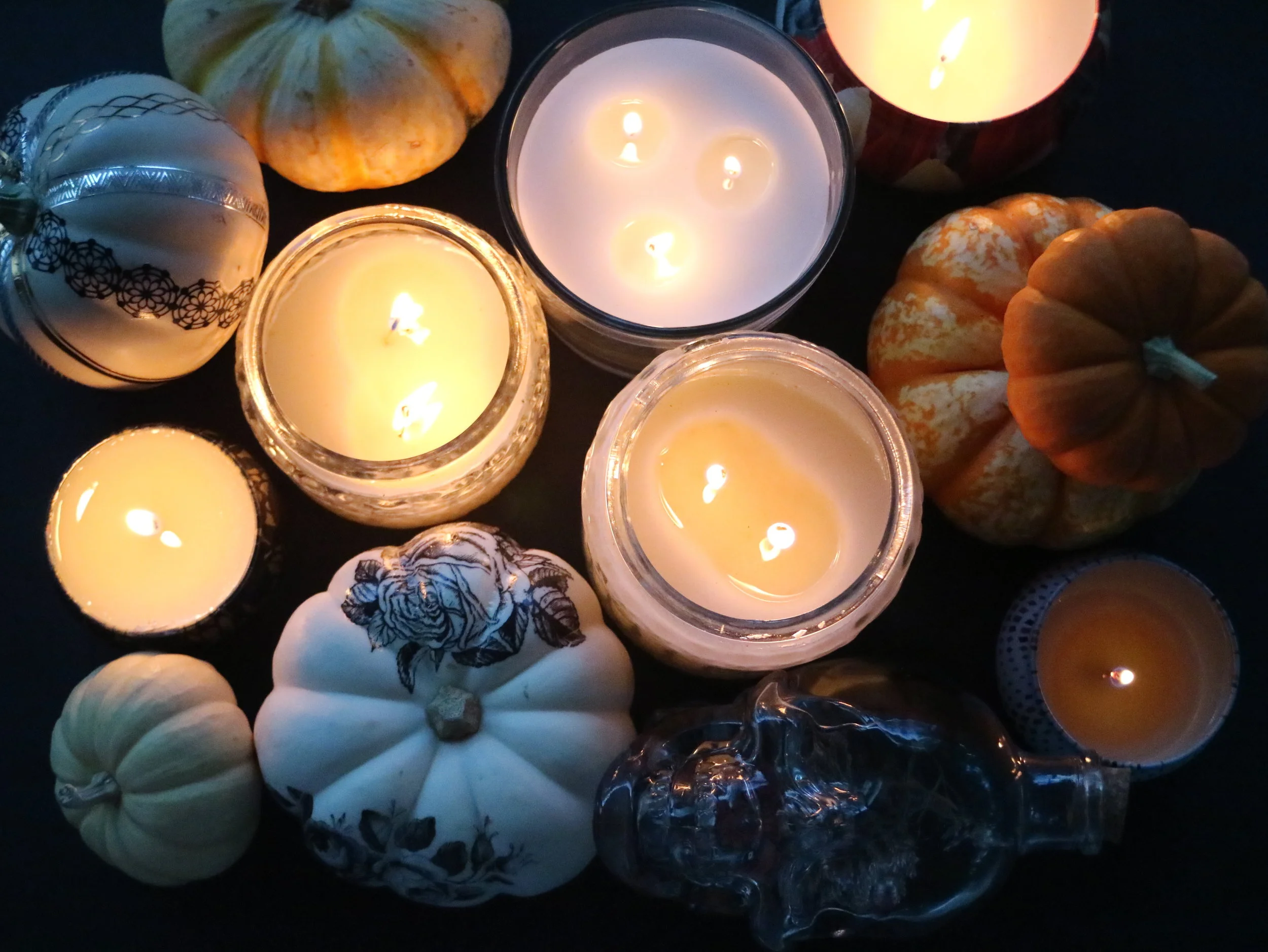 DIY Mini Pumpkin Decorating for Halloween/Autumn