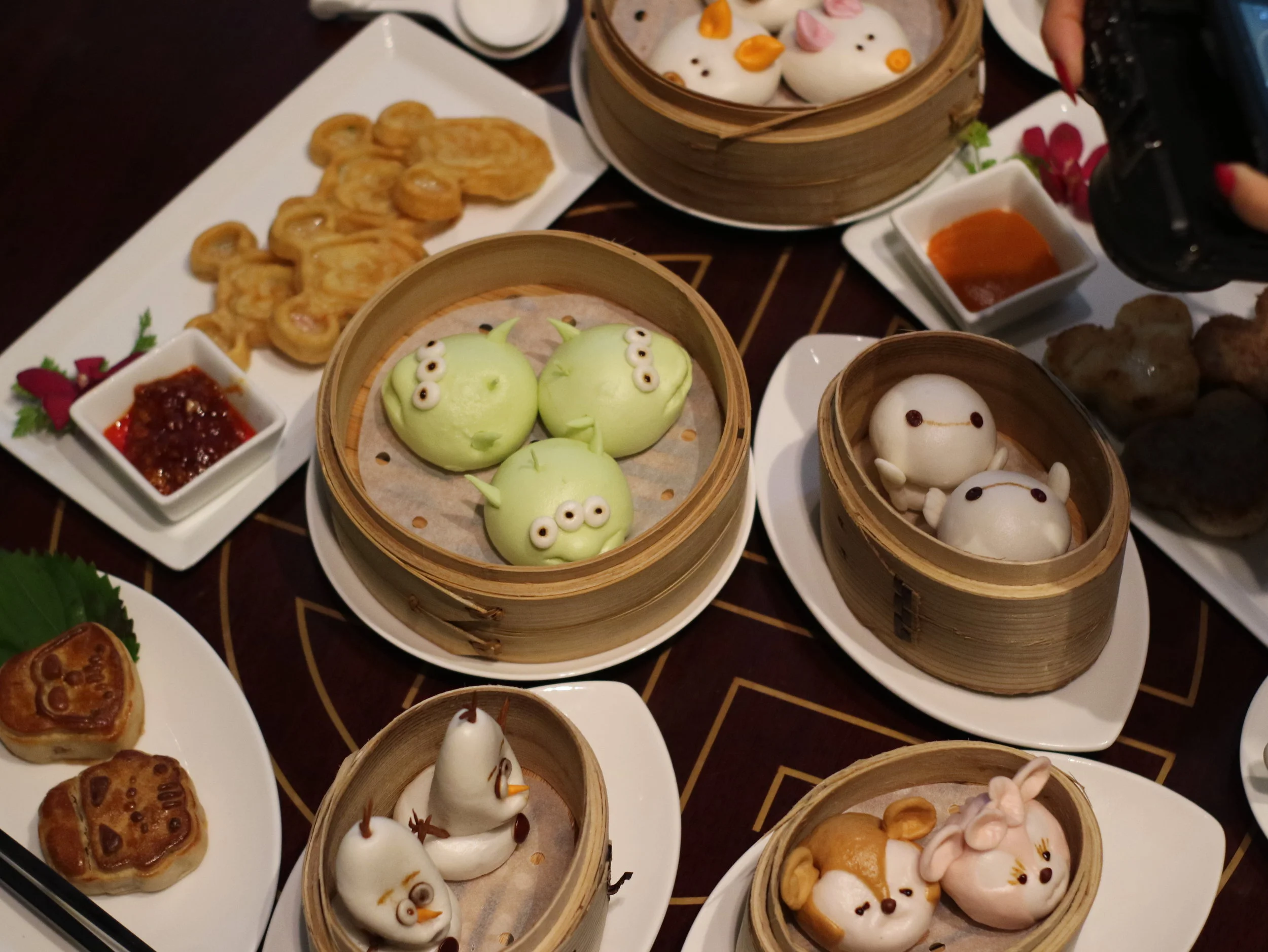 Hong Kong Disneyland Hotel Character Dim Sum at Crystal Lotus