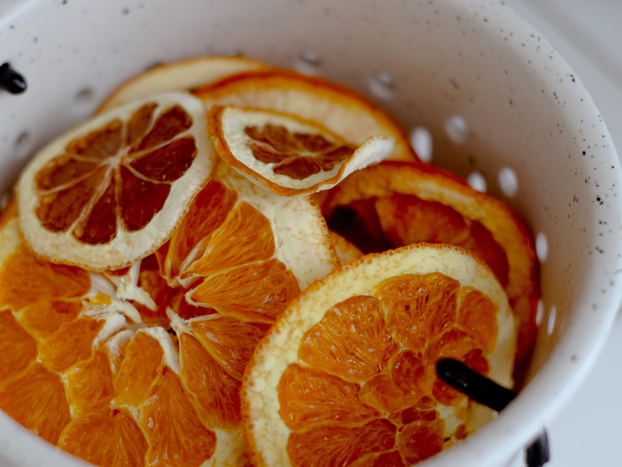 Dehydrating Orange Slices Air Fryer - Amanda N Hammond-3.jpg