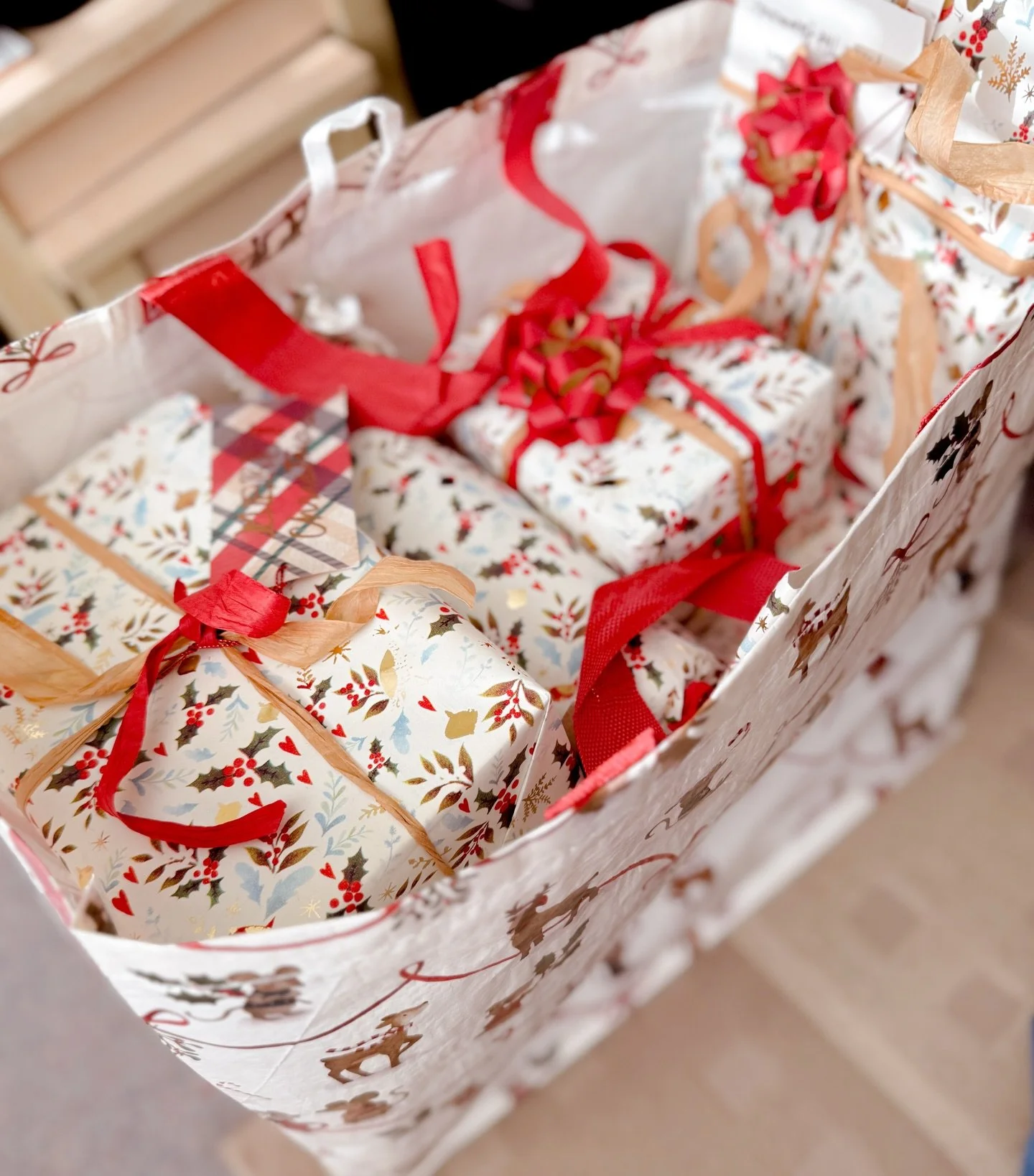 some Christmas firsts for 2025:
&bull;celebrating in England with fam 🎄 
&bull;trying a Christmas pudding after romanticizing it because all of the cute Christmas pud ornaments and things 😆 and finding out that it&rsquo;s just not my cup of tea 
&b