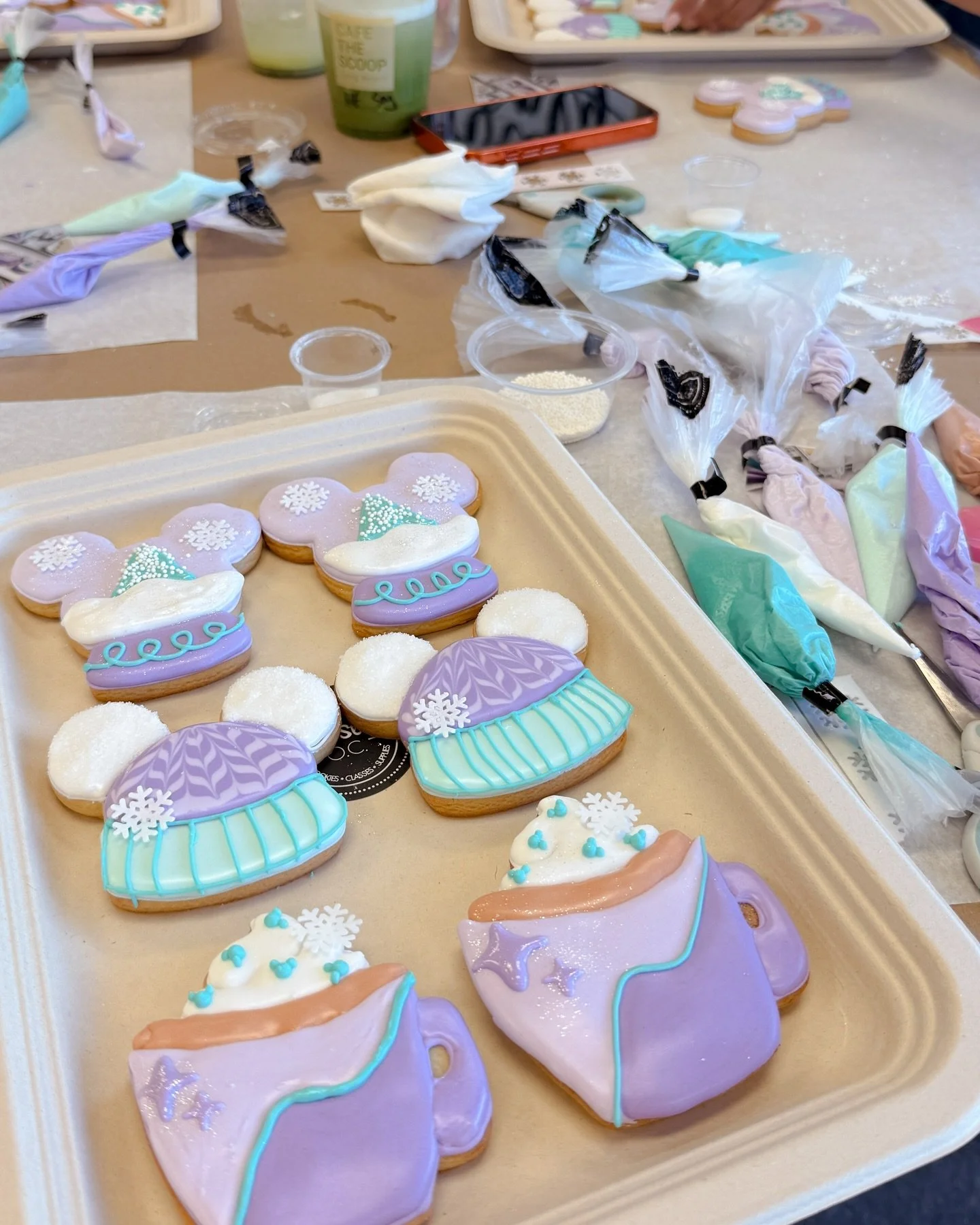 right out of the 2026 gates with the girls in this @grunderfullydelicious cookie decorating class @thecookiestudiooc 100000/10 recommend, you will surprise yourself if you think you&rsquo;re not able to decorate cookies like this! The class is perfec