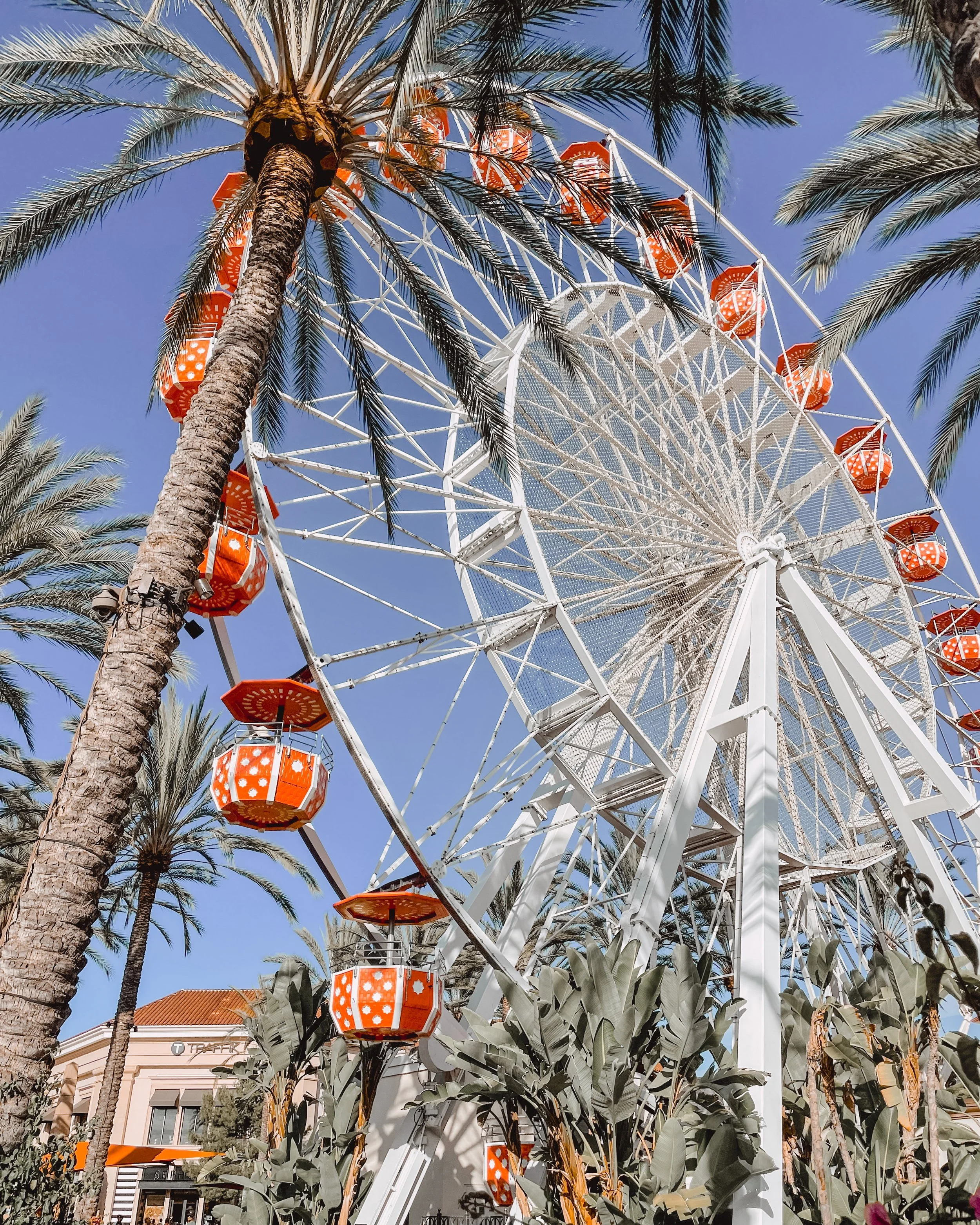Last Ride on the Giant Wheel at the Irvine Spectrum Center before Renovation