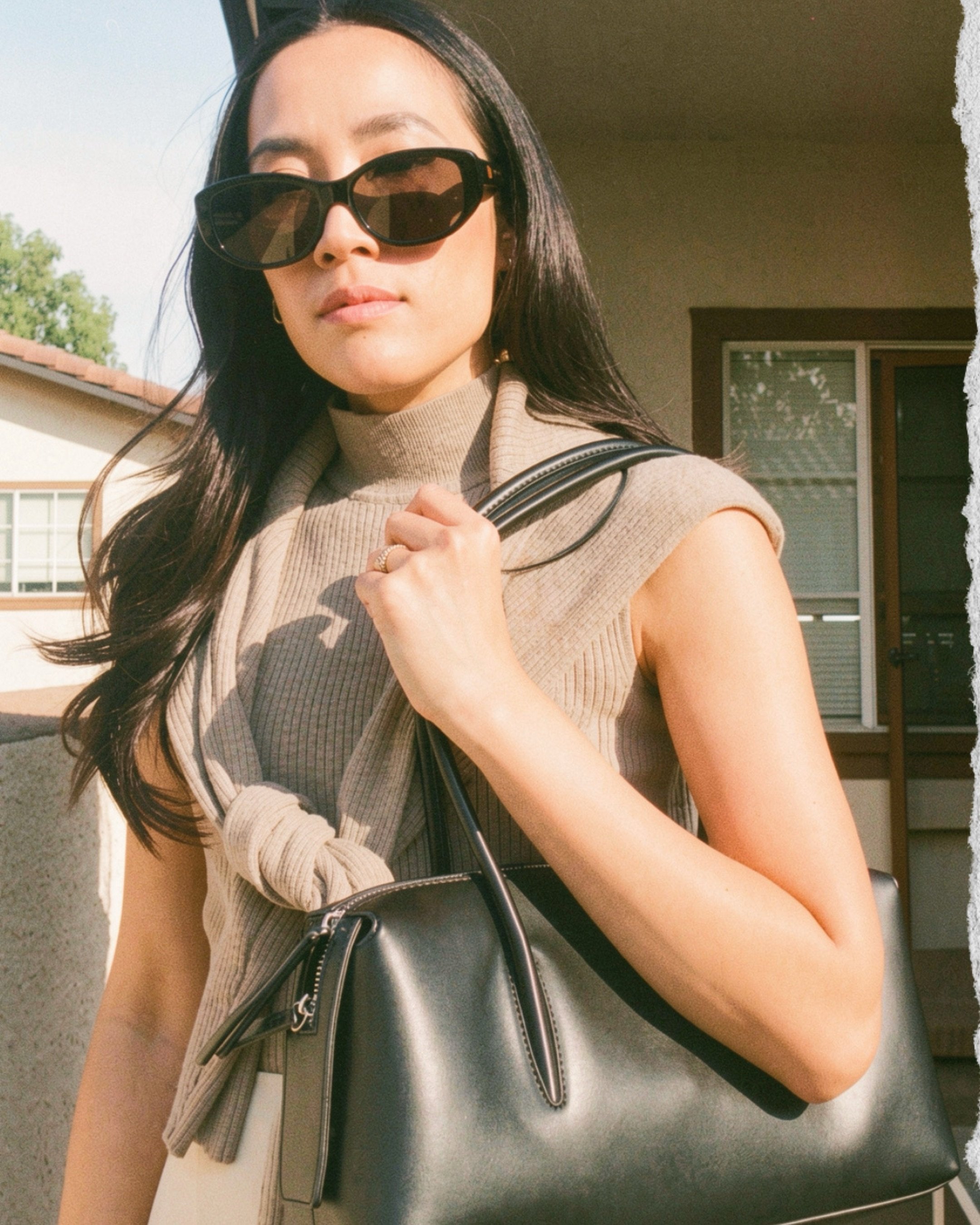 weekend on-the-go fit 
@mohalaeyewear sunnies
@express tank and over the shoulder top
@antikkraft bag from @tjmaxx 
@adidas @adidasoriginals #sambas 
#preppycasual #weekendoutfit #weekendfit #outfitdetail