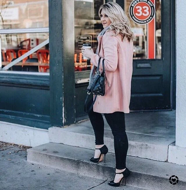 #bobsjavahut a stylish destination ☕️ #bobsregulars #coffeestyle #mplscoffee #uptownwhittier #coffeeaddict #coffeelovers