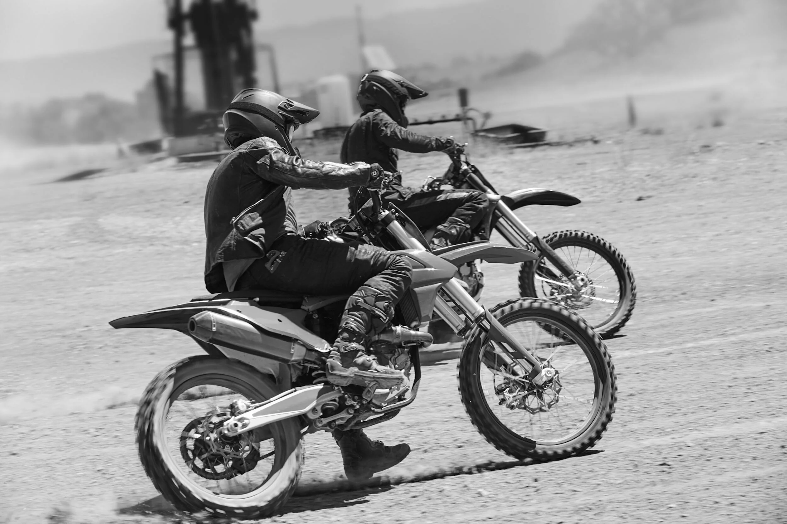 Lynda-Churilla-%2B160720_MOTORCYLE_03_115+1+1_WORK.jpg